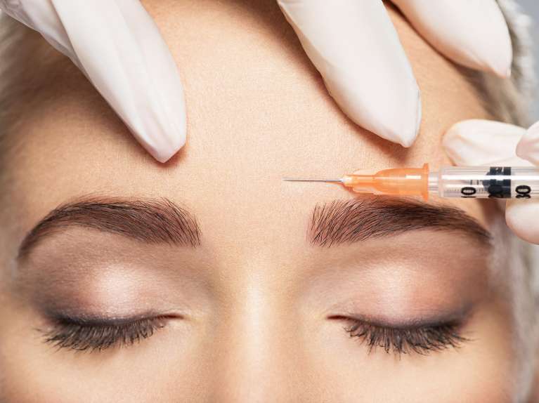 woman receiving botox injections | botox marysville