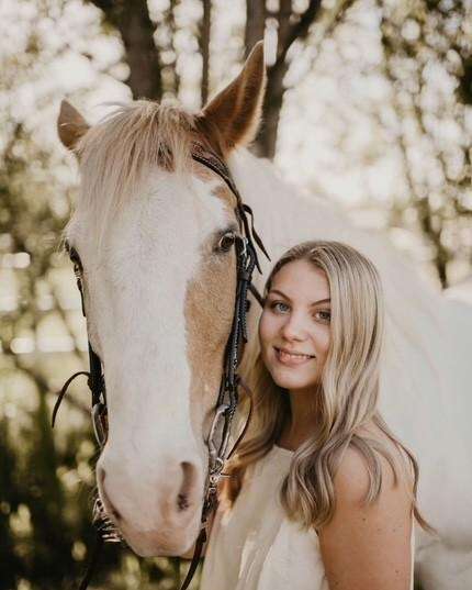 lily dental assistant headshot | dentist snohomish wa
